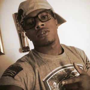 Meet your Posher, Kenyon